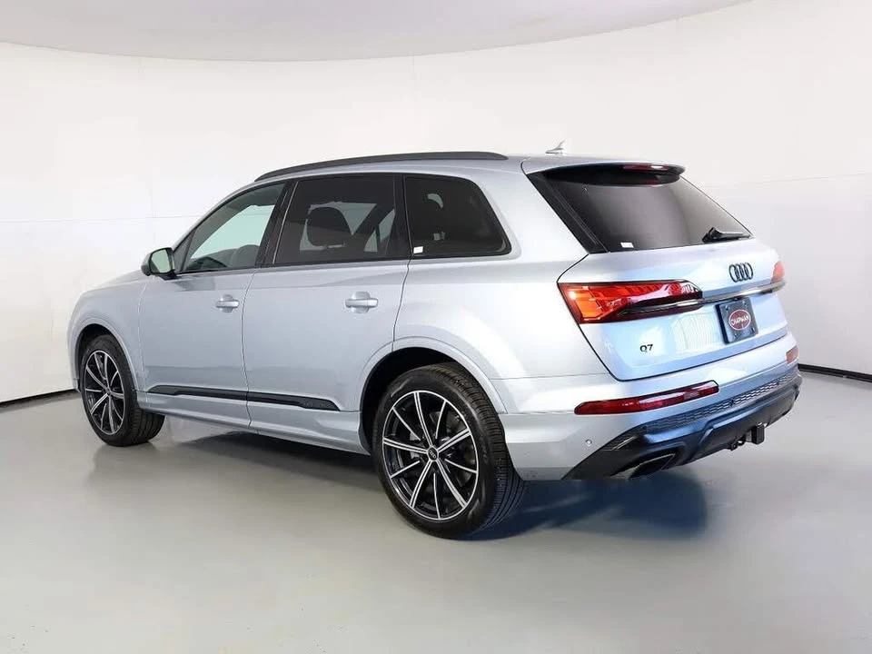 2025 Audi 4M Q7 - Image 2 of 18