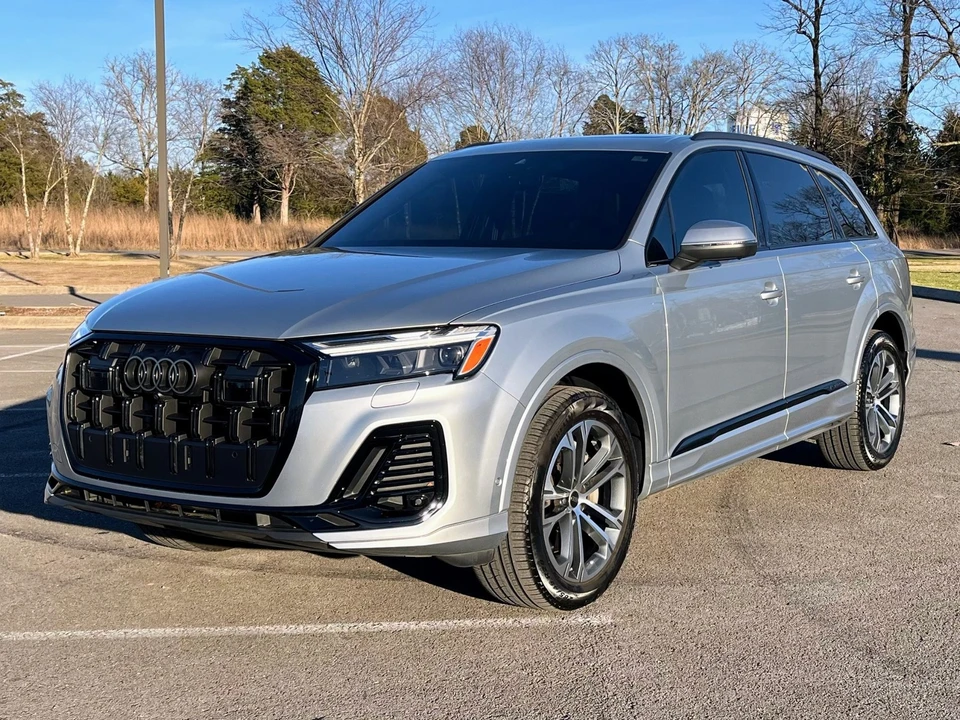 2025 Audi 4M Q7 - Image 2 of 21