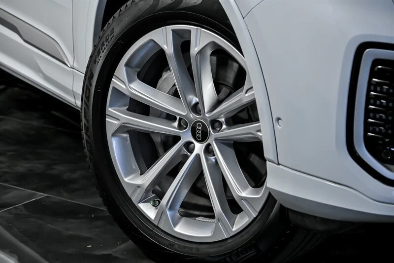 2025 Audi 4M Q7 - Image 3 of 12