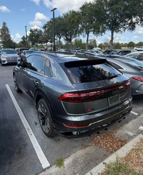 2025 Audi Q8 - Image 4 of 5