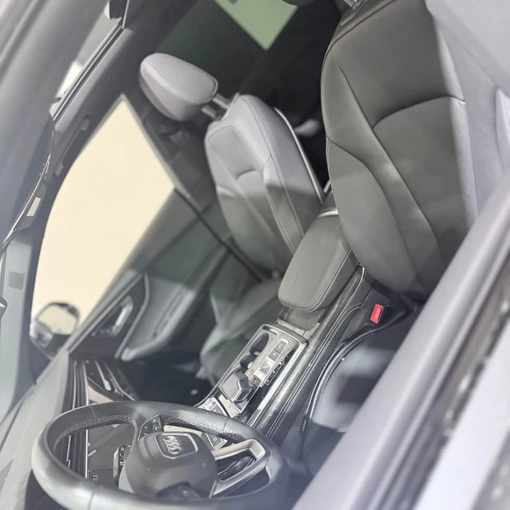 2025 Audi Q8 - Image 17 of 19