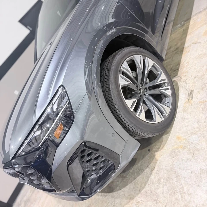 2025 Audi Q8 - Image 3 of 19
