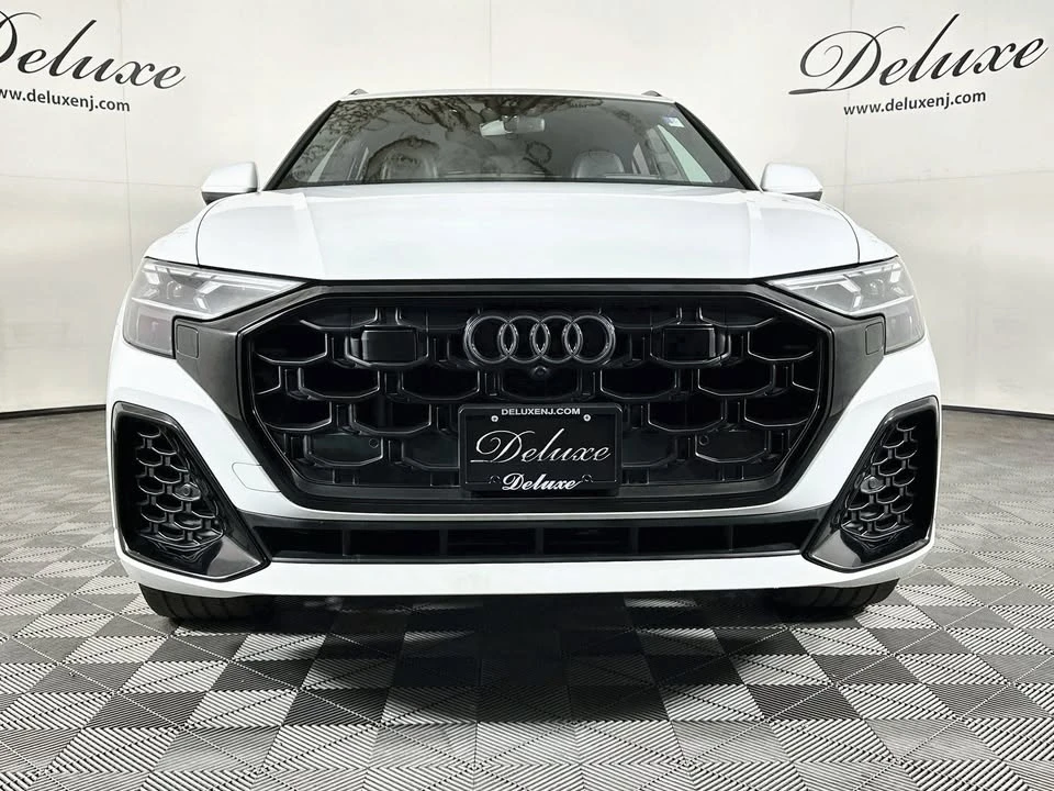 2025 Audi Q8 - Image 2 of 20