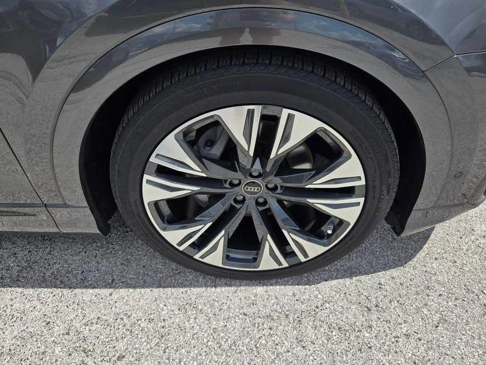 2025 Audi Q8 - Image 16 of 19