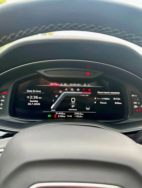 2025 Audi Q8 - Image 7 of 12