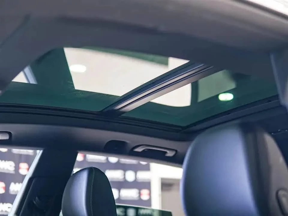 2025 Audi Q8 - Image 10 of 13