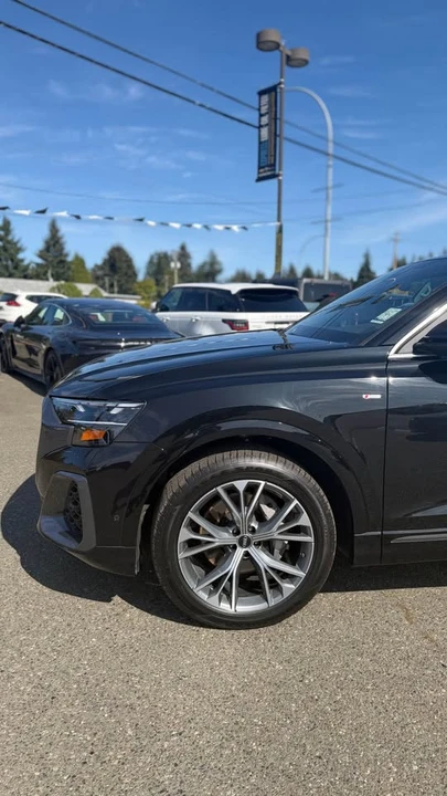 2025 Audi Q8 - Image 3 of 13