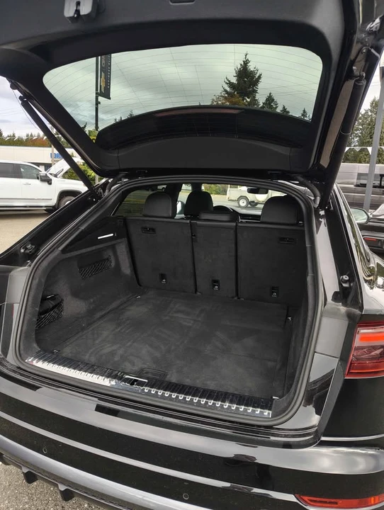 2025 Audi Q8 - Image 8 of 17
