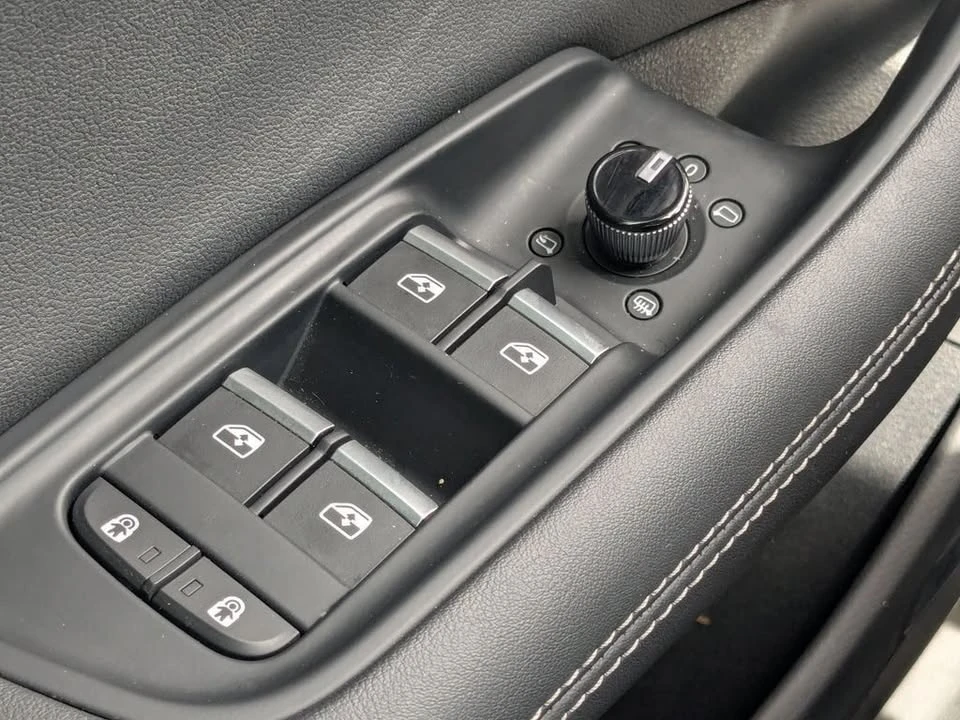2025 Audi Q8 - Image 10 of 20