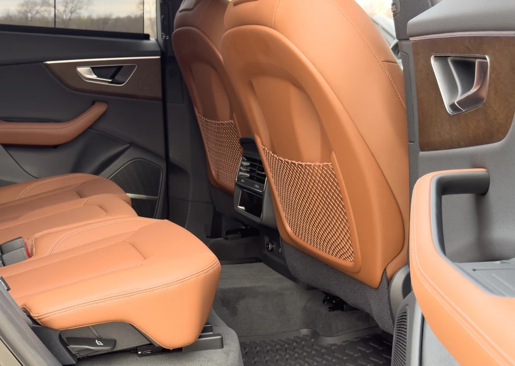 2025 Audi Q8 - Image 14 of 15