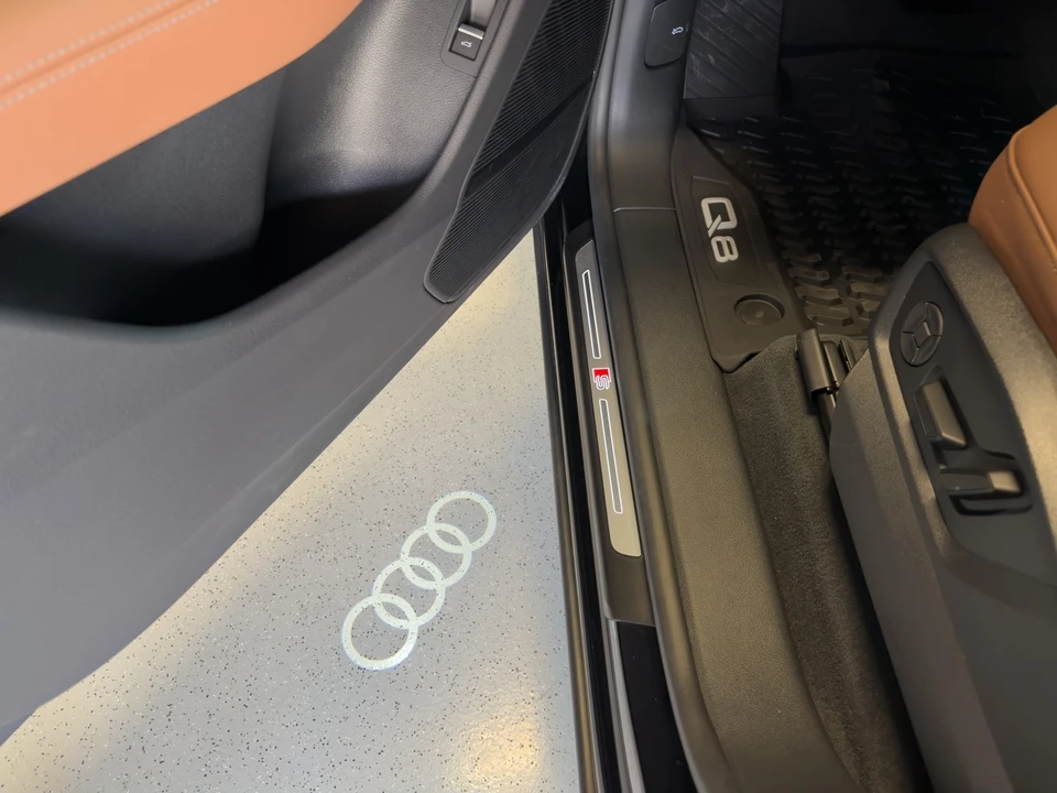2025 Audi Q8 - Image 6 of 15