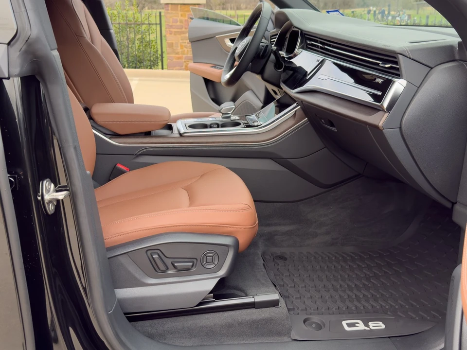 2025 Audi Q8 - Image 12 of 15