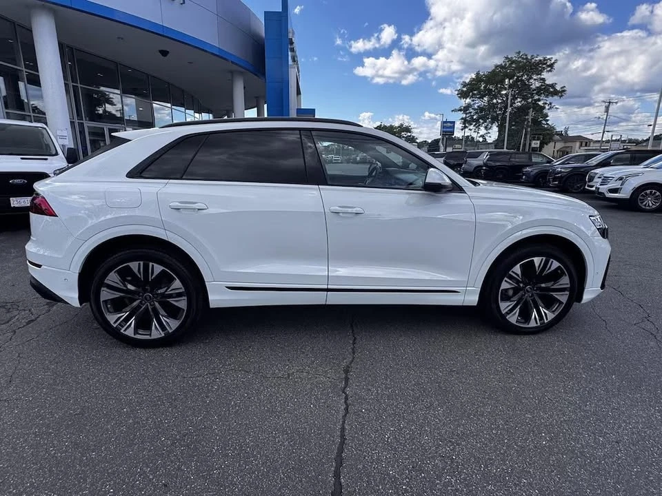 2025 Audi Q8 - Image 3 of 19