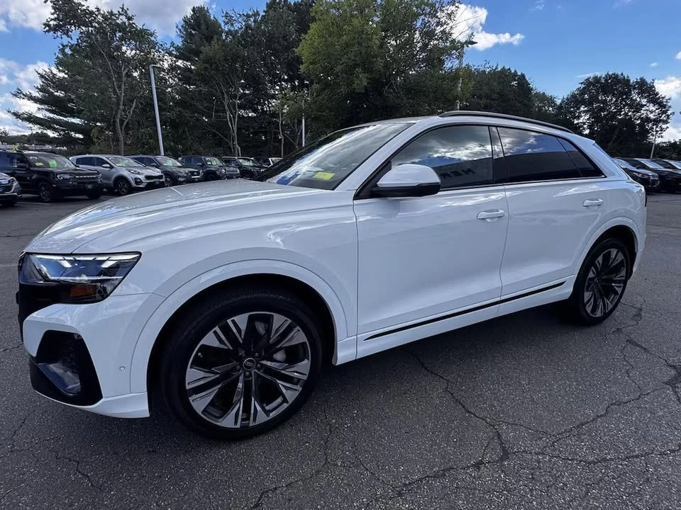 2025 Audi Q8 - Image 7 of 19