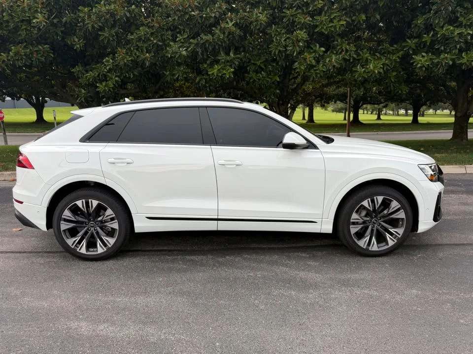 2025 Audi Q8 - Image 2 of 17