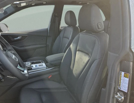 2025 Audi Q8 - Image 10 of 12