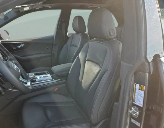 2025 Audi Q8 - Image 6 of 12