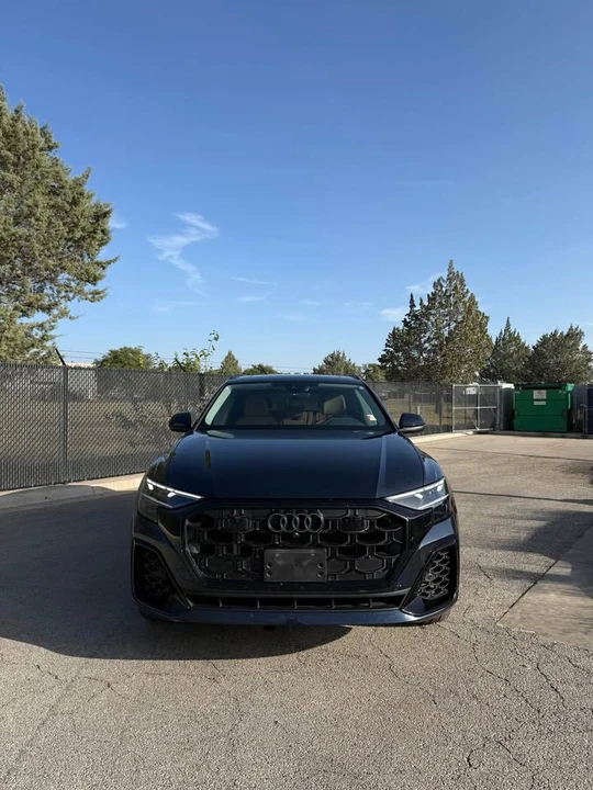 2025 Audi Q8 - Image 2 of 10