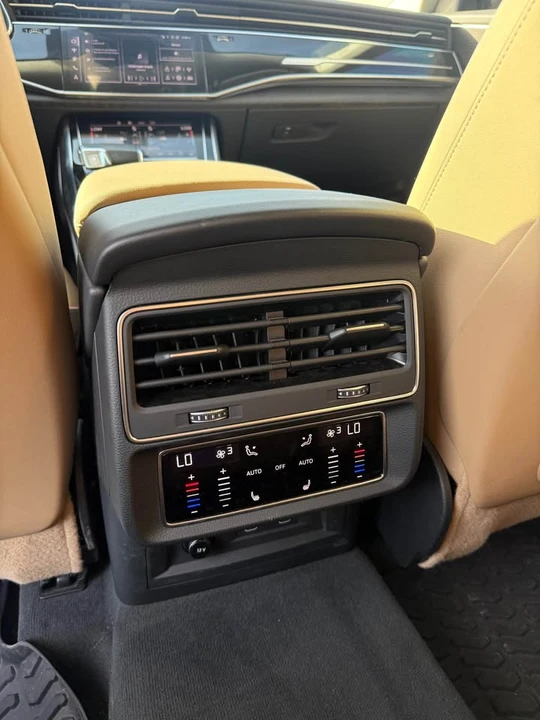 2025 Audi Q8 - Image 7 of 10