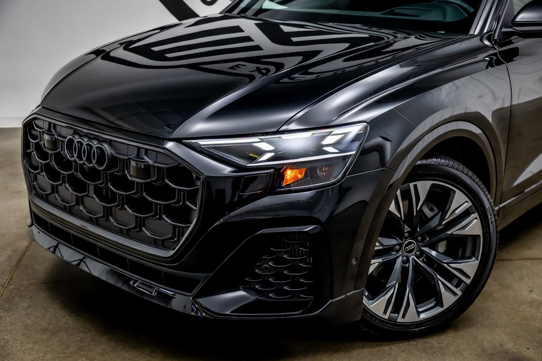 2025 Audi Q8 - Image 17 of 21