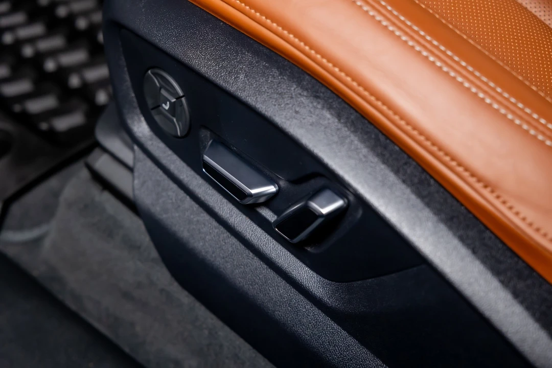 2025 Audi Q8 - Image 16 of 21