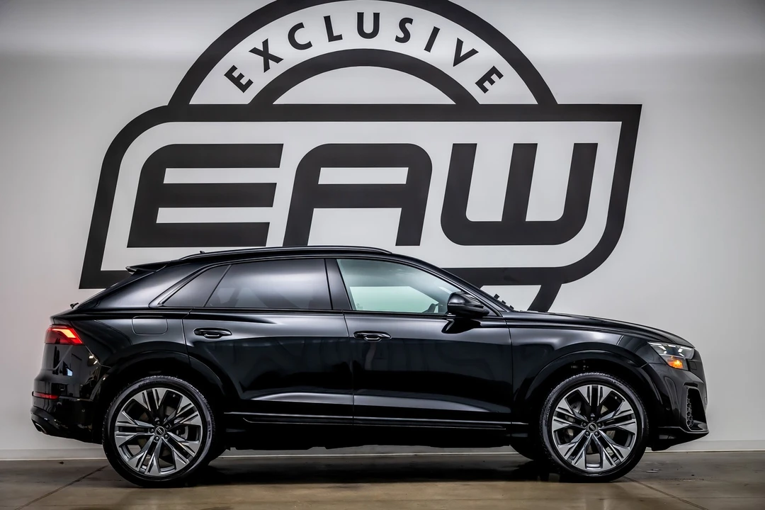 2025 Audi Q8 - Image 9 of 12