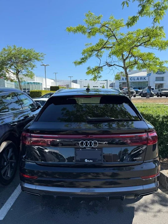 2025 Audi Q8 - Image 2 of 3
