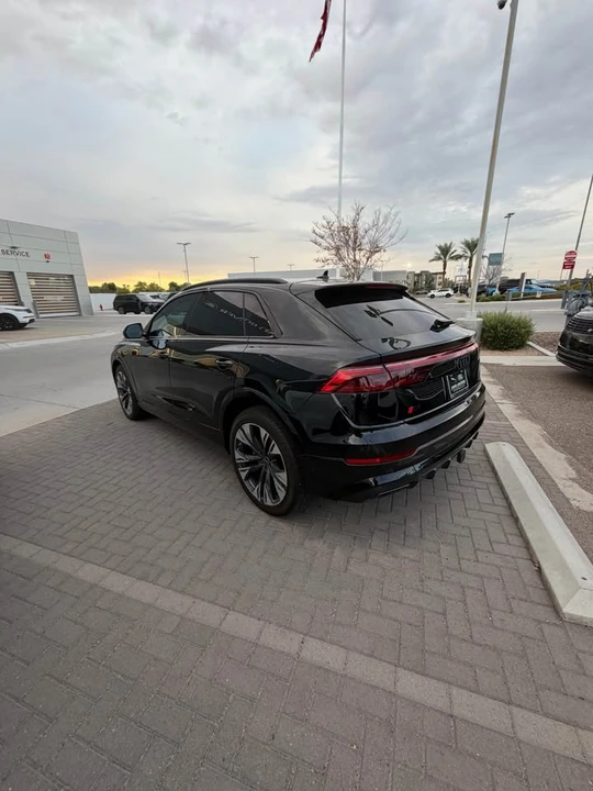 2025 Audi Q8 - Image 6 of 12