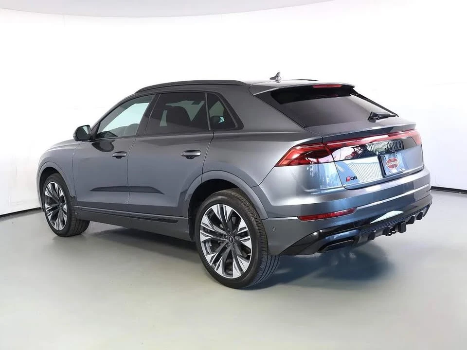 2025 Audi Q8 - Image 2 of 18