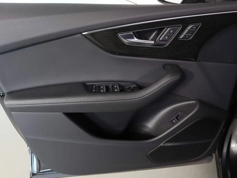 2025 Audi Q8 - Image 16 of 18