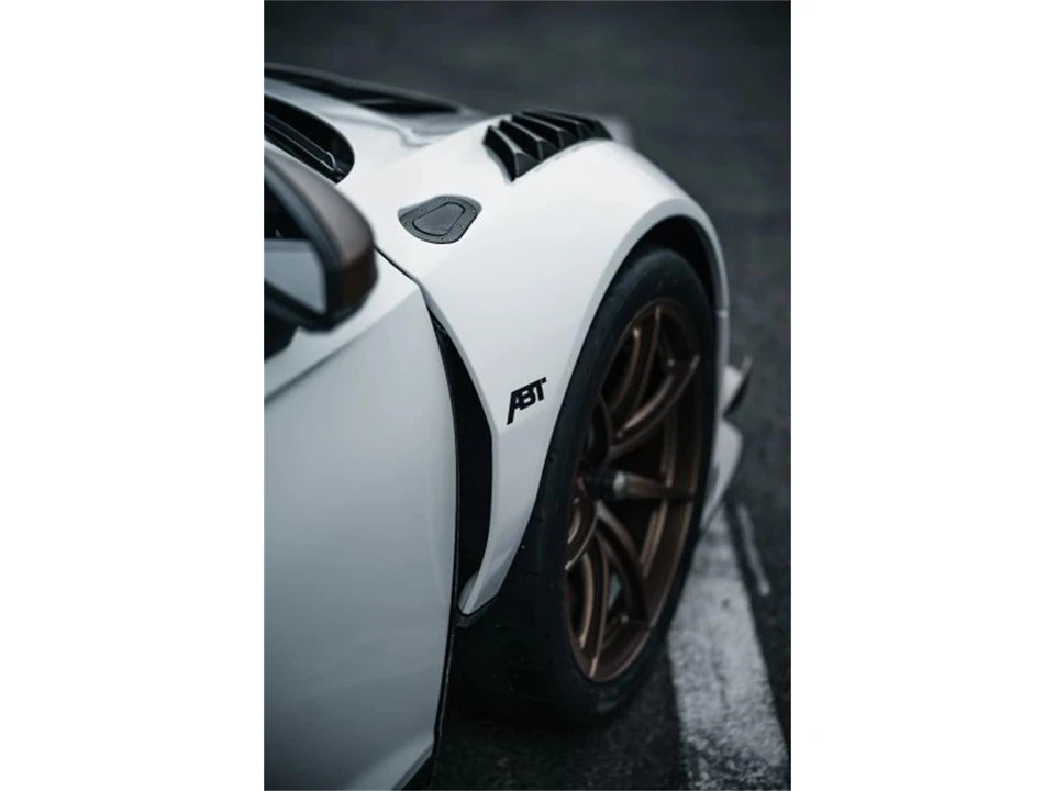 2025 Audi R8 - Image 9 of 24
