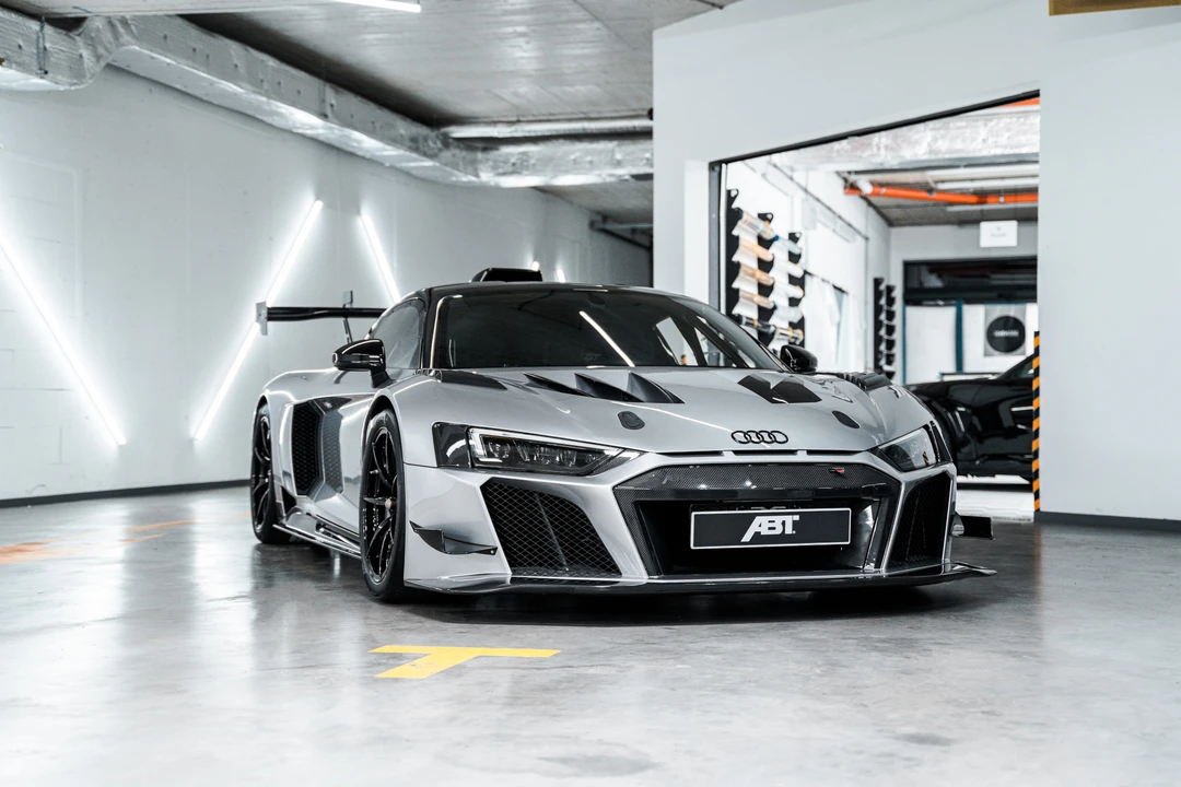 2025 Audi 4S R8 - Image 3 of 31