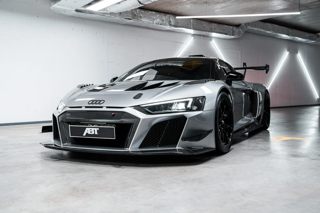 2025 Audi 4S R8 - Image 12 of 31