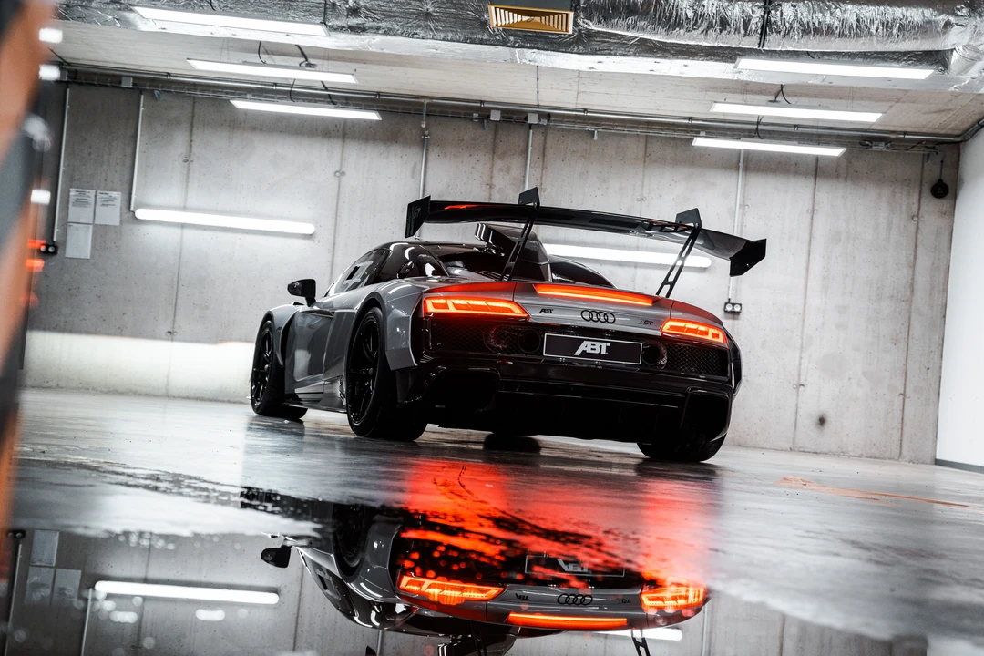 2025 Audi 4S R8 - Image 19 of 31
