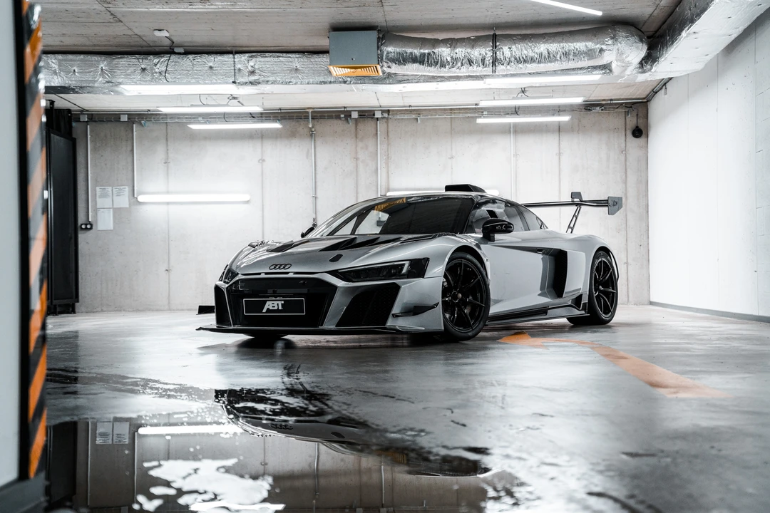 2025 Audi 4S R8 - Image 20 of 31