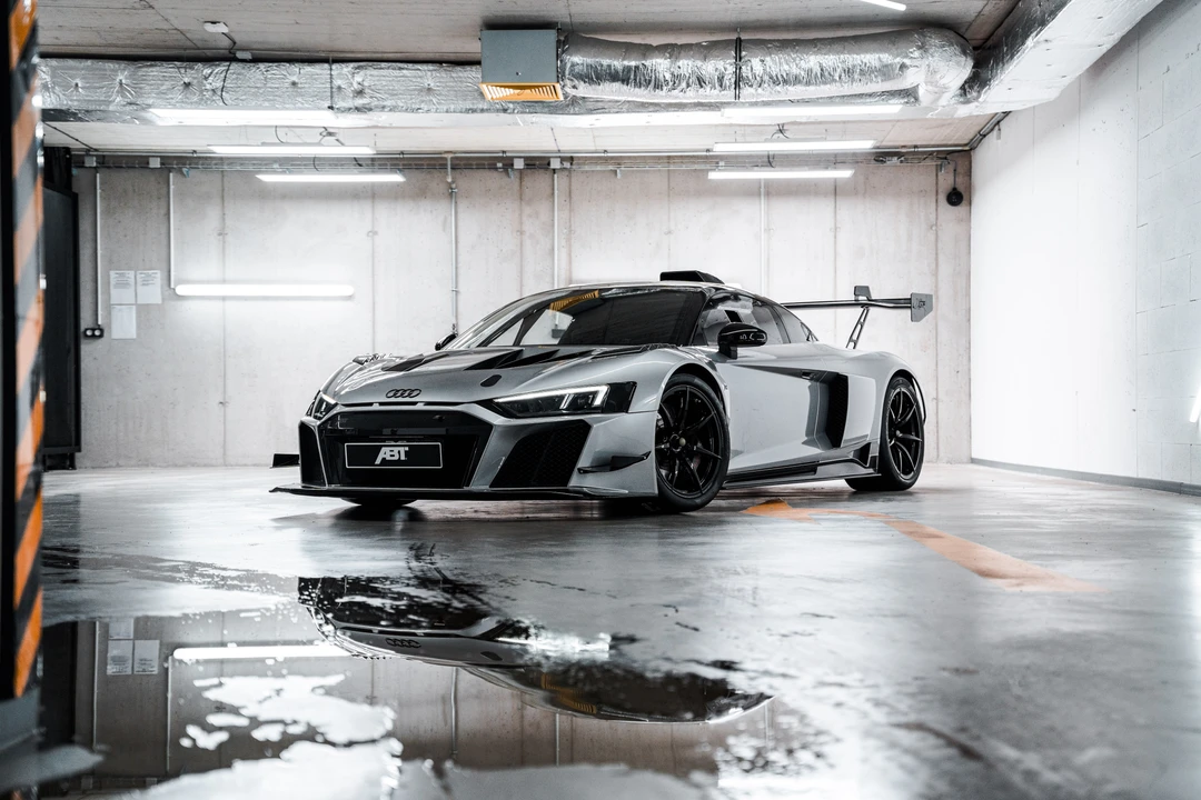 2025 Audi 4S R8 - Image 21 of 31