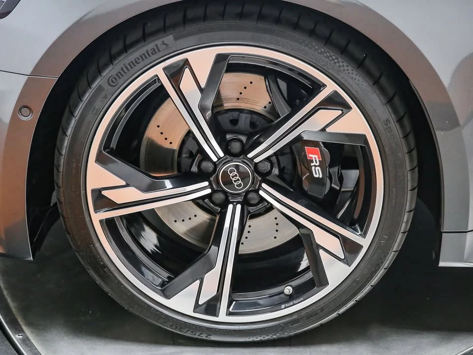 2025 Audi RS5 - Image 17 of 17