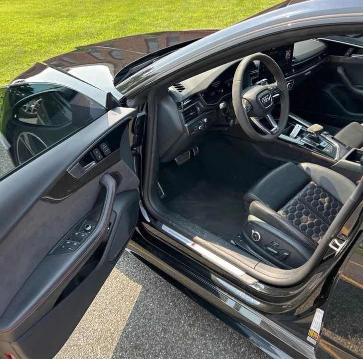 2025 Audi RS5 - Image 12 of 18