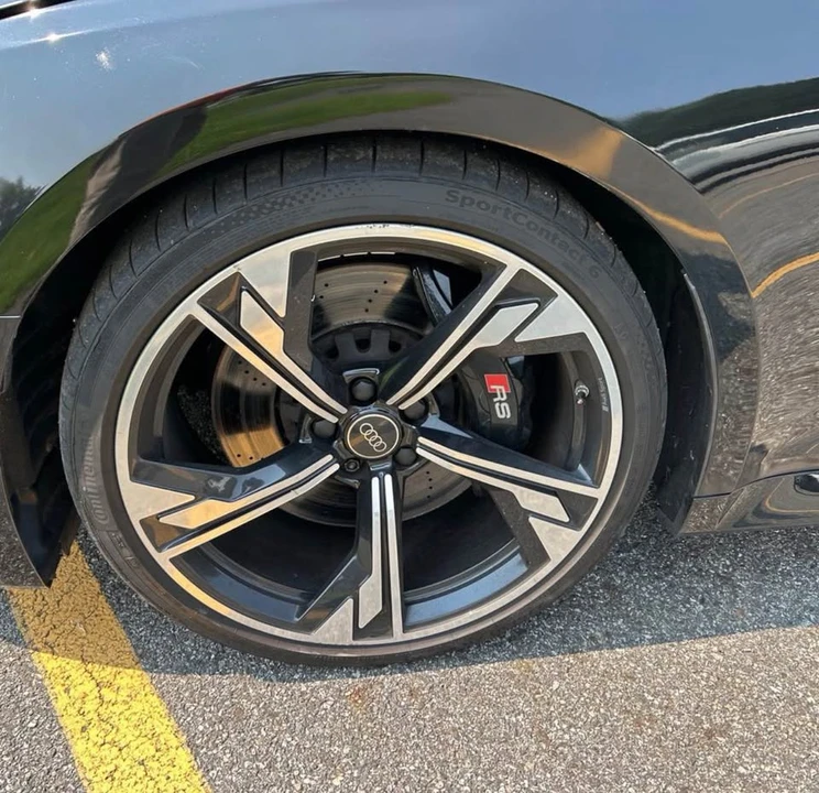 2025 Audi RS5 - Image 10 of 18