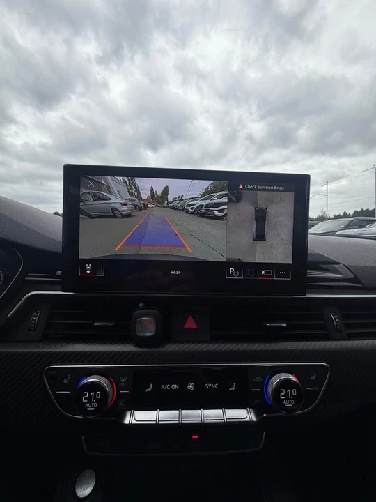 2025 Audi RS5 - Image 9 of 11