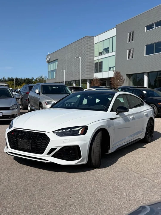 2025 Audi RS5 - Image 5 of 13