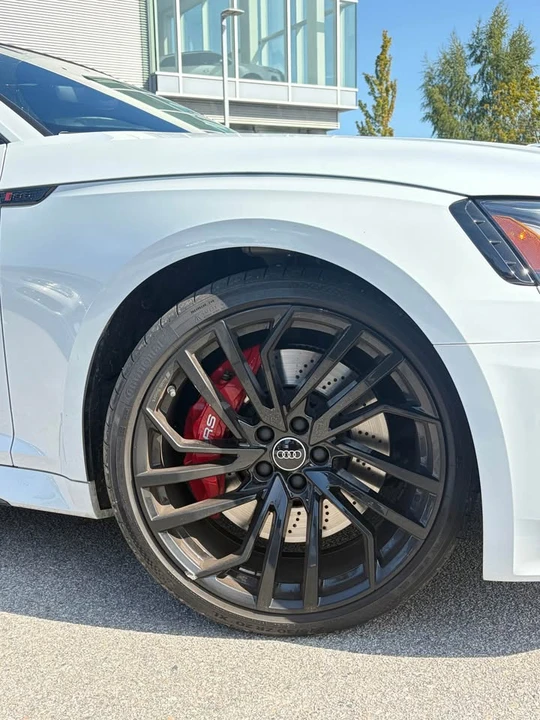2025 Audi RS5 - Image 3 of 13
