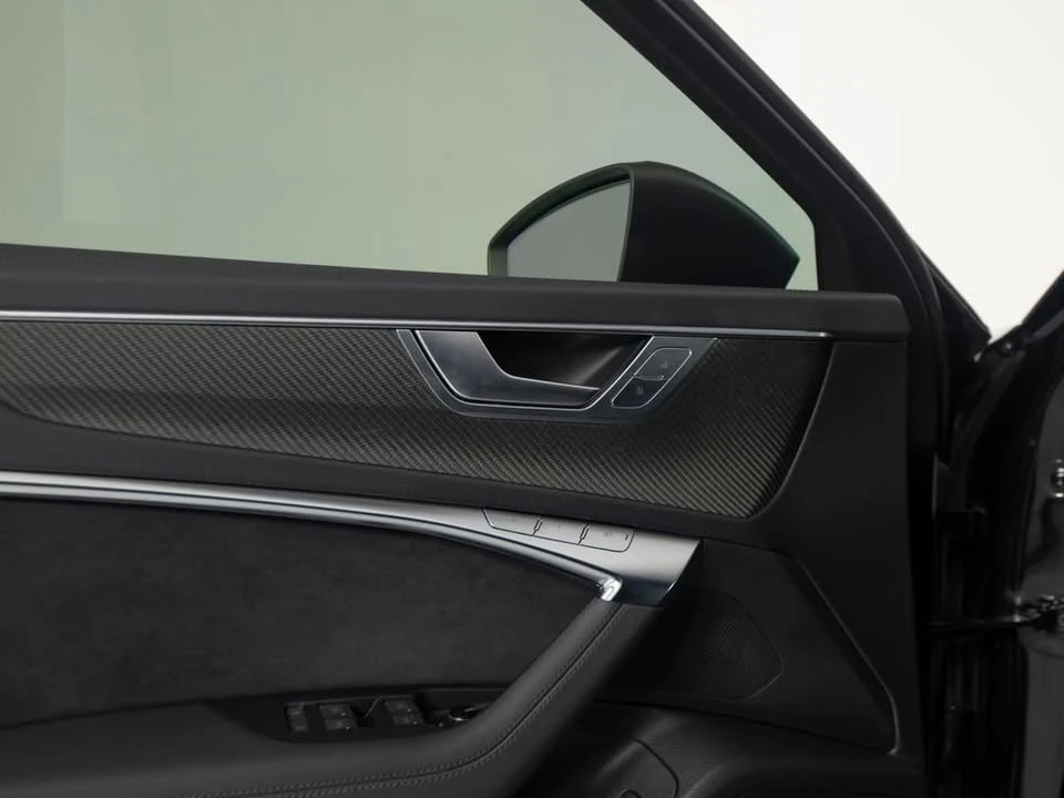 2025 Audi C8 RS6 - Image 11 of 19