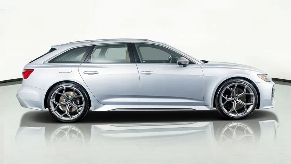 2025 Audi C8 RS6 - Image 3 of 20
