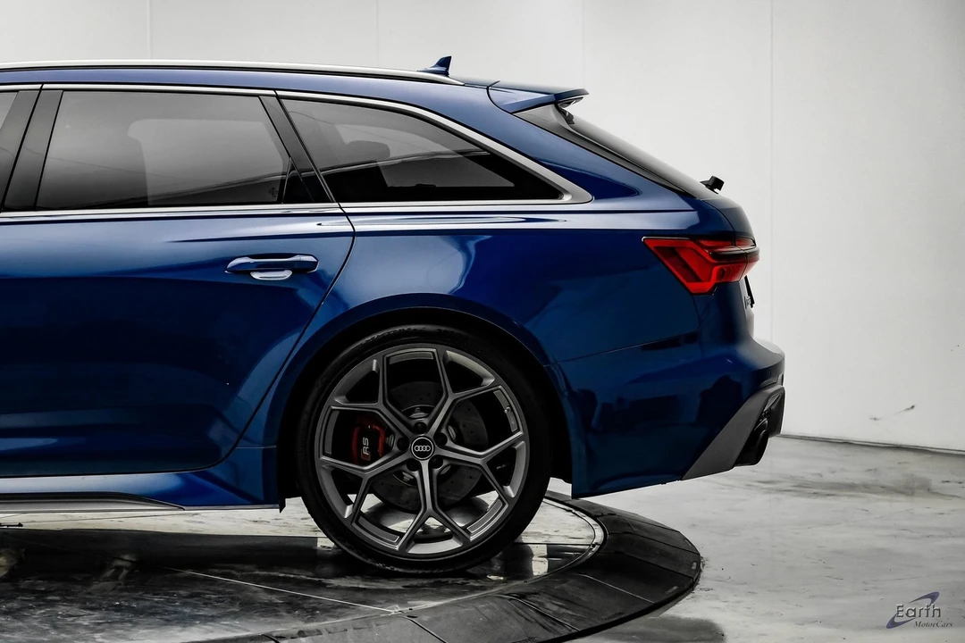 2025 Audi C8 RS6 - Image 7 of 12
