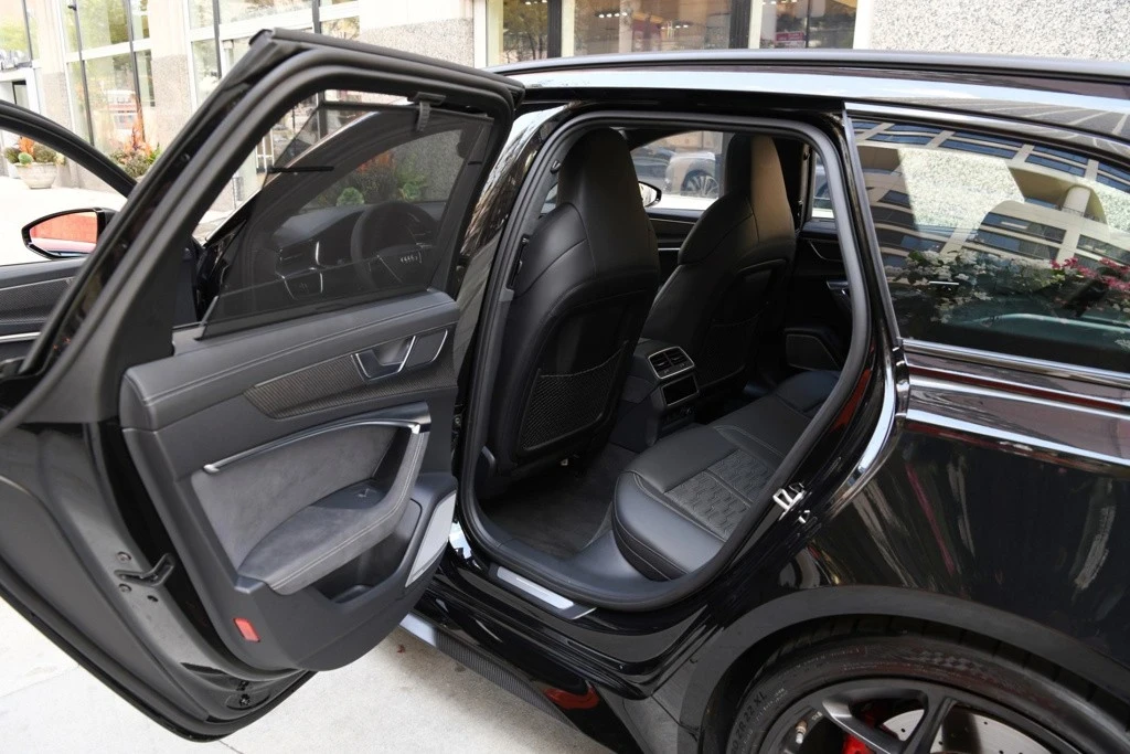 2025 Audi C8 RS6 - Image 10 of 12