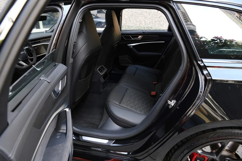 2025 Audi C8 RS6 - Image 11 of 12