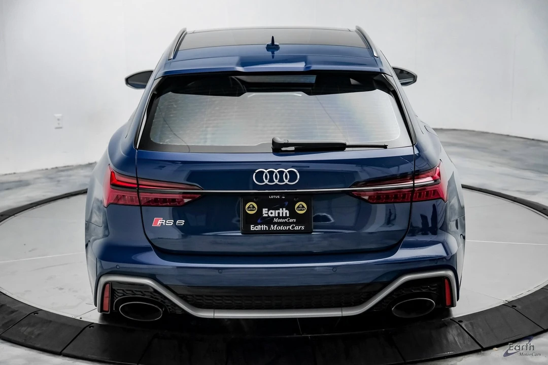 2025 Audi C8 RS6 - Image 11 of 12