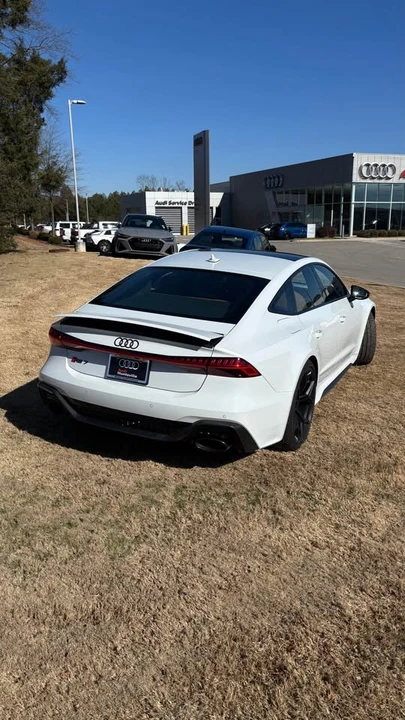 2025 Audi C8 RS7 - Image 4 of 6