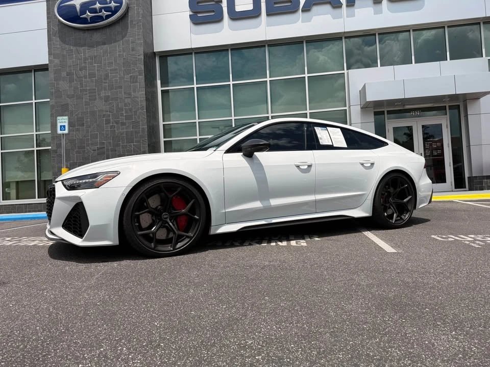 2025 Audi C8 RS7 - Image 3 of 13